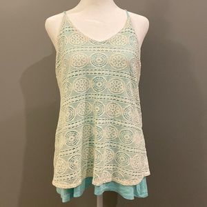 Le Lis Crochet Top
